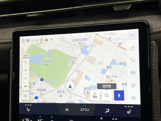 �y9.8�C���` �f�B�X�v���C�I�[�f�B�I�z���ʂ̃f�B�X�v���C��AppleCarPlay��AndroidAuto�����p�\�B�傫�ȉ�ʂŃX�}�z�i�r�A�v���������p���������܂���