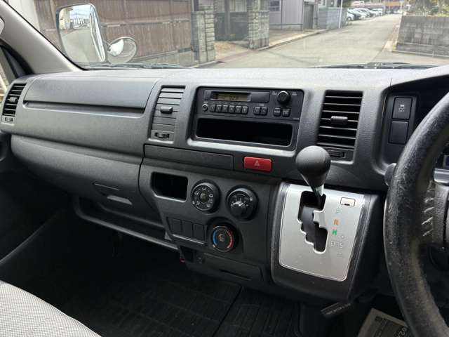 ハイエースバン2.8 DX ロング ディーゼル 4WD