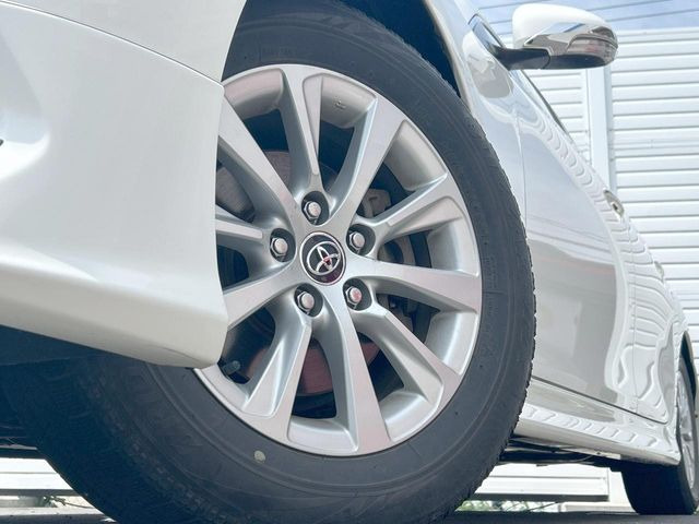 �y����16�C���`�A���~�z�C�[���z�O�ςɃ}�b�`���������A���~�z�C�[���𑕒����Ă���܂��B�e��ЊO�A���~�z�C�[����A�X�^�b�h���X�^�C�����戵�����Ă���܂��B���񂲑��k����������