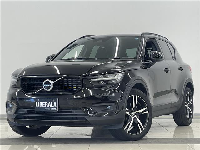 XC40B4 AWD Rデザイン 4WD
