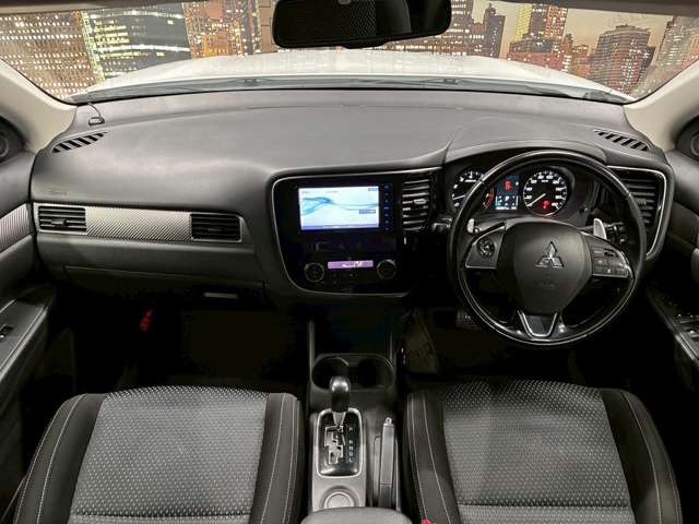 ���{�ےÎs��SUV�𒆐S�Ɂw���l�ł����i�x�œW�����Ă���ǎ����ÎԐ��X�ł��B���̗��C�����Ȃ��̎ԗ�����Ŏ�舵��!�B�֐��n��ōł������ȉ��i���ŗǎ��Ԃ����񋟂ł���悤�w�߂Ă���܂��B