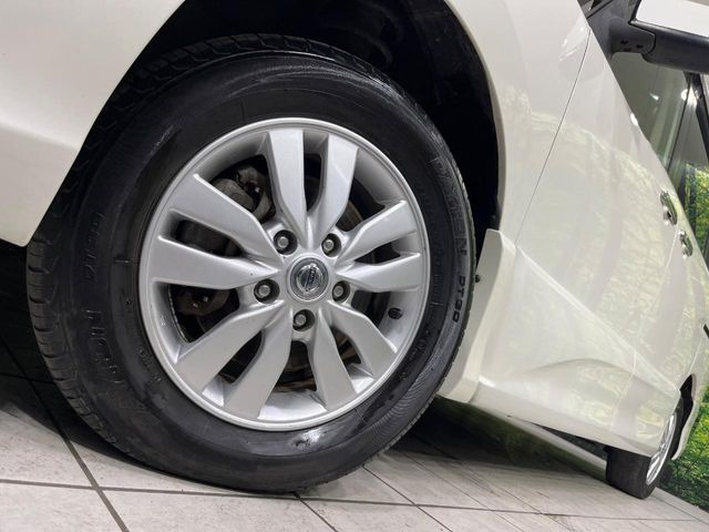 �y����15�C���`�A���~�z�C�[���z�O�ςɃ}�b�`���������A���~�z�C�[���𑕒����Ă���܂��B�e��ЊO�A���~�z�C�[����A�X�^�b�h���X�^�C�����戵�����Ă���܂��B���񂲑��k����������