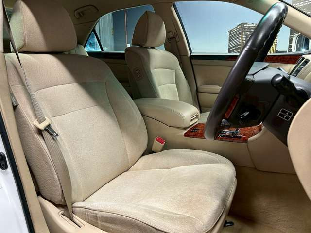 �^�]�Ȃ��L�X�Ƃ��Ă���^�]���₷�������������Ă��܂��������N���[�j���O�����{�ς݂ł��B