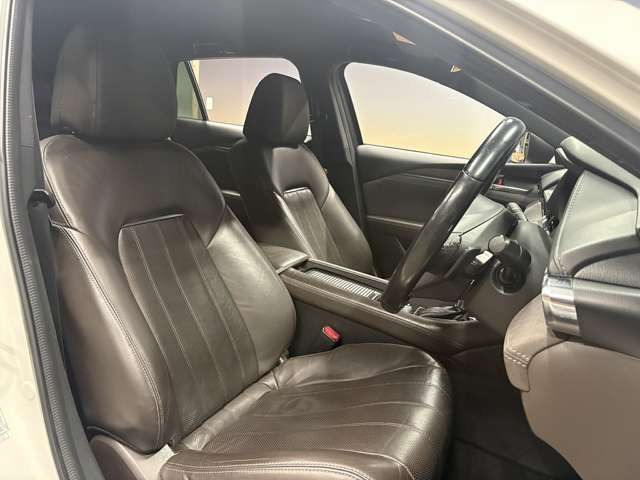 �^�]�Ȃ��L�X�Ƃ��Ă���^�]���₷�������������Ă��܂��������N���[�j���O�����{�ς݂ł��B