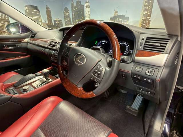���{�����s�ɃZ�_���ESUV�𒆐S�Ɂw���l�ł����i�x�œW�����Ă���ǎ����ÎԐ��X�ł��B���̗��C�����Ȃ��̎ԗ�����Ŏ�舵��!�B�֐��n��ōł������ȉ��i���ŗǎ��Ԃ����񋟂ł���悤�w�߂Ă���܂��B