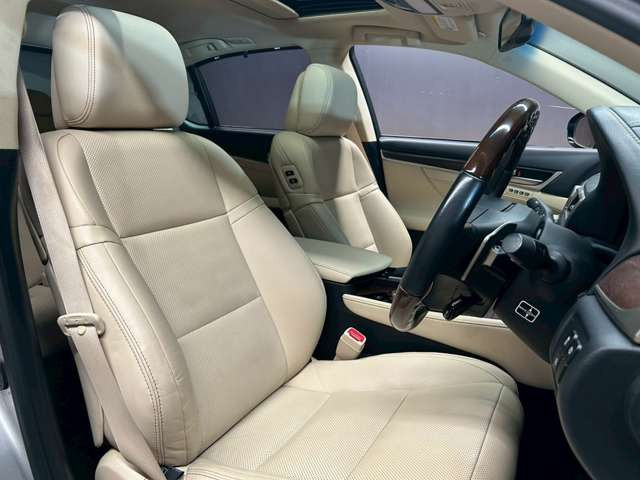 �^�]�Ȃ��L�X�Ƃ��Ă���^�]���₷�������������Ă��܂��������N���[�j���O�����{�ς݂ł��B