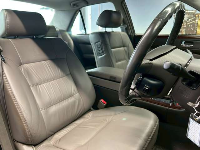 �^�]�Ȃ��L�X�Ƃ��Ă���^�]���₷�������������Ă��܂��������N���[�j���O�����{�ς݂ł��B