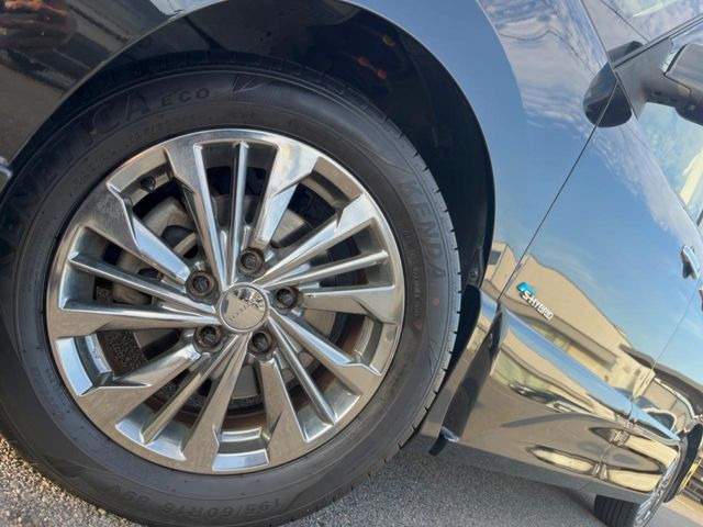 �y����16�C���`�A���~�z�C�[���z�O�ςɃ}�b�`���������A���~�z�C�[���𑕒����Ă���܂��B�e��ЊO�A���~�z�C�[����A�X�^�b�h���X�^�C�����戵�����Ă���܂��B���񂲑��k����������