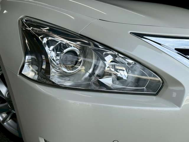 �yHID�w�b�h���C�g�z���ڂŁA�i�i�Ɏ��F����UP���܂�!�t�H�O�����vLED���I�X�X���ł���