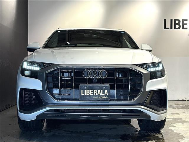Q855 TFSI クワトロ デビューパッケージ Sライン 4WD