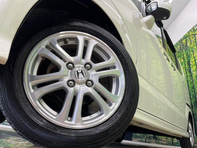 �y����14�C���`�A���~�z�C�[���z�O�ςɃ}�b�`���������A���~�z�C�[���𑕒����Ă���܂��B�e��ЊO�A���~�z�C�[����A�X�^�b�h���X�^�C�����戵�����Ă���܂��B���񂲑��k����������