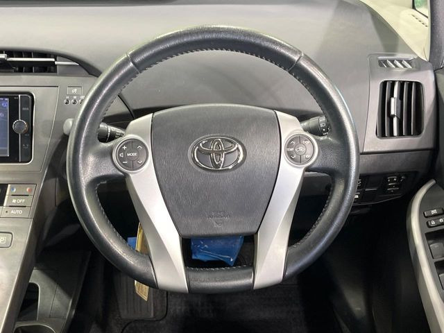 �y�X�e�A�����O�X�C�b�`�z�^�]���A�O������ڐ������炷���ƂȂ��A�I�[�f�B�I���̑��삪�\�ȕ֗��@�\!���S&���K�ȃh���C�u�����o���Ă���܂���