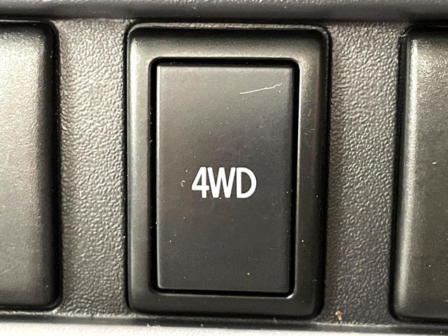 4WD�̂��Ԃł��̂ŁA�ᓹ�ł����S�ł���~��n�n��ɂ��Z�܂��̕��ȊO�ɂ��A�E�B���^�[�X�|�[�c����̕���~��n��֋A�Ȃ����@�������ɂ���������!