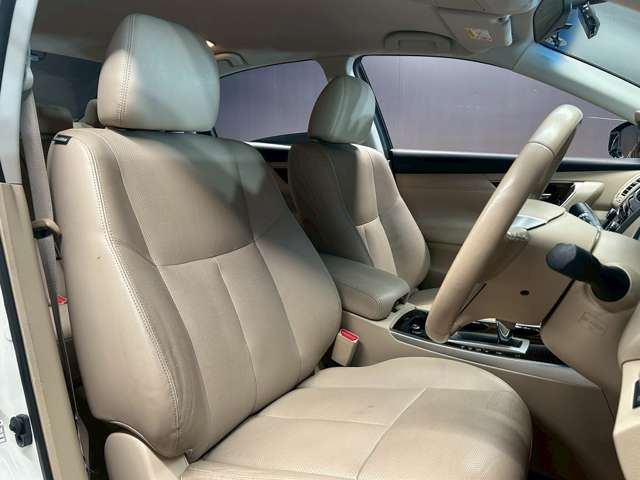 �^�]�Ȃ��L�X�Ƃ��Ă���^�]���₷�������������Ă��܂��������N���[�j���O�����{�ς݂ł��B