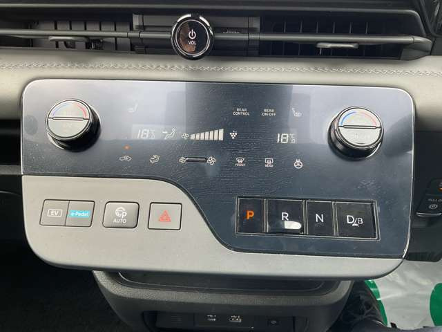 セレナ1.4 e-POWER ルキシオン