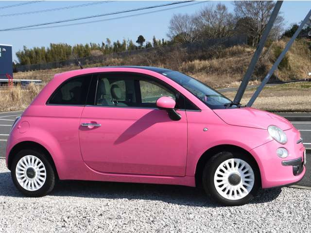 車はただ走るものという認識がこの車を見ると壊れます(^^)乗れるファッションアイテムとしても活躍してくれるんです!