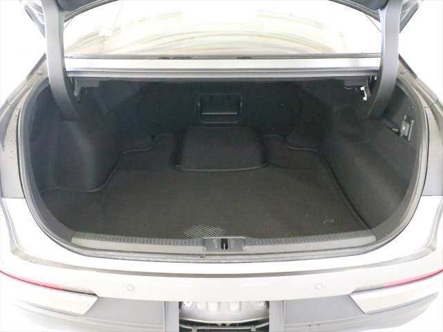18クラウン 2.4車検令和3年8月99000キロ トヨタ クラウンクロスオーバー 2.5 Z E-Four 4WD 545.0万円 令和7年