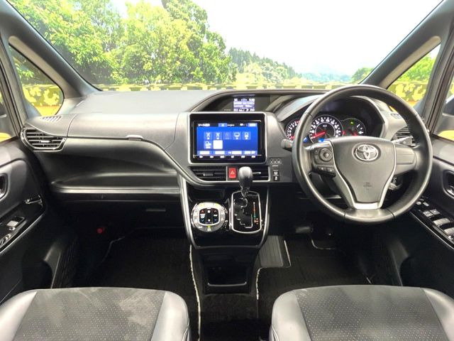 ヴォクシー2.0 ZS 煌III