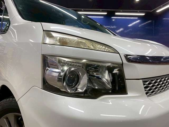 �yHID�w�b�h���C�g�z���ڂŁA�i�i�Ɏ��F����UP���܂�!�t�H�O�����vLED���I�X�X���ł���