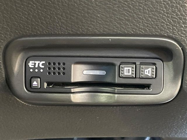 【ETC】高速道路の料金所をストレスなく通過!話題のスポットやサービスエリアに多い「スマートIC」利用時は必須のアイテムです。当店でセットアップを実施、ご納車当日からすぐにご利用いただけます!