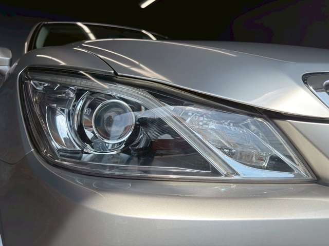 �yHID�w�b�h���C�g�z���ڂŁA�i�i�Ɏ��F����UP���܂�!�t�H�O�����vLED���I�X�X���ł���
