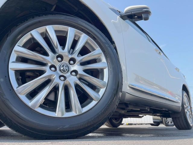 �y�����A���~�z�C�[���z�O�ςɃ}�b�`���������A���~�z�C�[���𑕒����Ă���܂��B�e��ЊO�A���~�z�C�[����A�X�^�b�h���X�^�C�����戵�����Ă���܂��B���񂲑��k����������