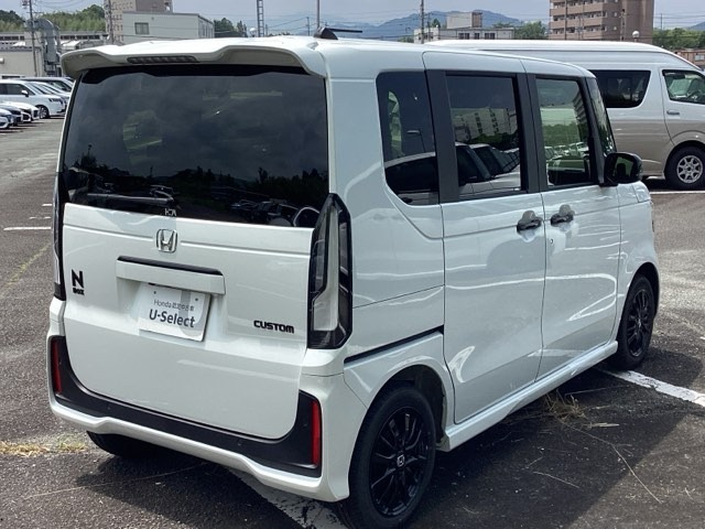 N-BOXカスタムブラック スタイル