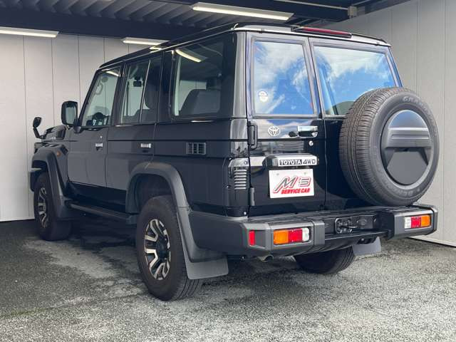 �l�C��4WD�A�y�����ԁA�R���p�N�g�J�[�ASUV�A�Z�_���A�~�j�o���A�A���Ԃ܂ŕ��L����葵���Ă���܂��B