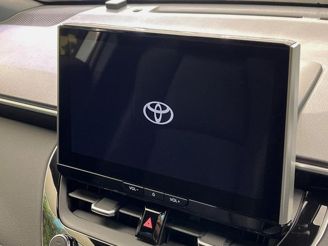 �y10.5�C���` �f�B�X�v���C�I�[�f�B�I�z���ʂ̃f�B�X�v���C��AppleCarPlay��AndroidAuto�����p�\�B�傫�ȉ�ʂŃX�}�z�i�r�A�v���������p���������܂���