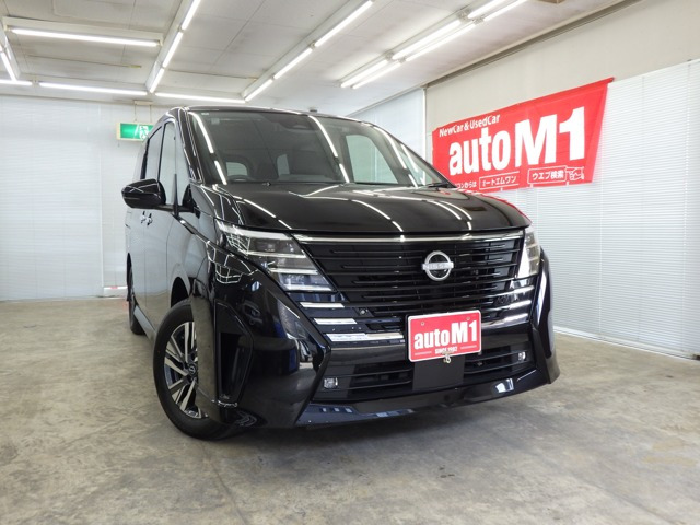 セレナ1.4 e-4ORCE ハイウェイスターV 4WD