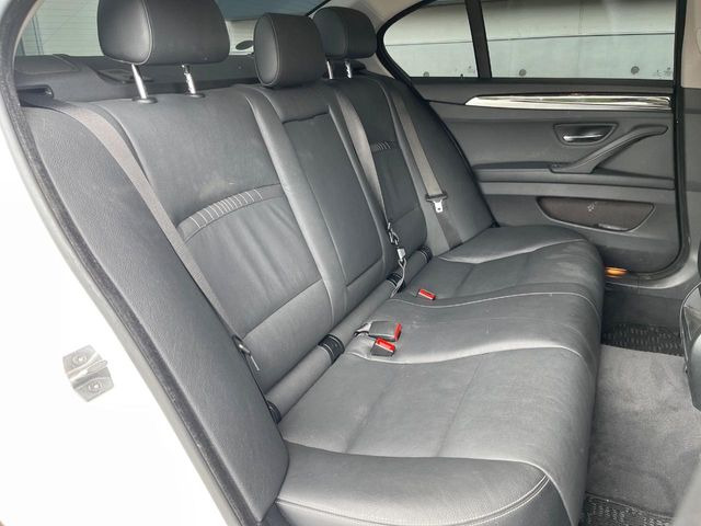 ���㕔���Ȃ��C�ɂȂ�悤�ȃL�Y�E�����ւ��蓙�A�傫�ȃ_���[�W�͂Ȃ��A�ǍD�ȏ�Ԃł��B