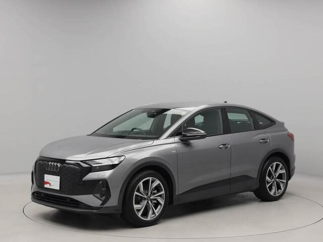 Q4スポーツバックe-tron45 Sライン