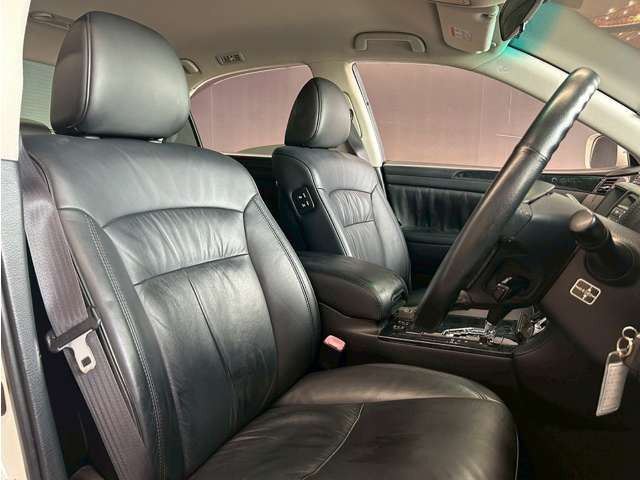�^�]�Ȃ��L�X�Ƃ��Ă���^�]���₷�������������Ă��܂��������N���[�j���O�����{�ς݂ł��B