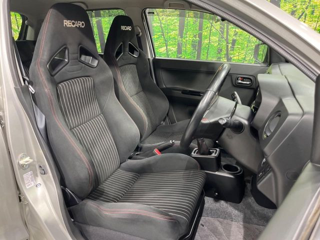 �yRECARO���o�P�b�g�V�[�g�z�l�ԍH�w�Ɋ�Â����ʈ����z�ɂ���č��ւ̕��S�Ⓑ���ԉ^�]���̔�J�������y������ڂŃ��J���Ƃ킩��X�|�[�e�B�ȃ��b�N�X�������ł��B