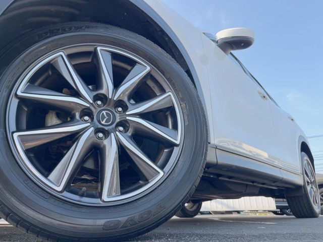 �y�����A���~�z�C�[���z�O�ςɃ}�b�`���������A���~�z�C�[���𑕒����Ă���܂��B�e��ЊO�A���~�z�C�[����A�X�^�b�h���X�^�C�����戵�����Ă���܂��B���񂲑��k����������