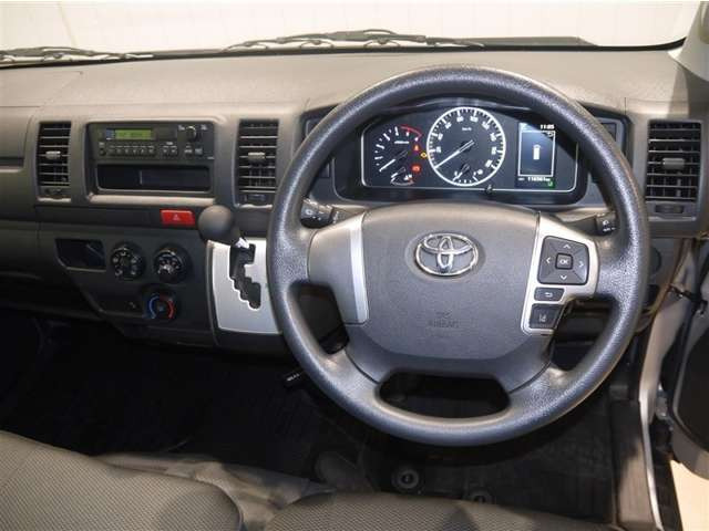 ハイエースバン2.8 DX ロング ディーゼル 4WD