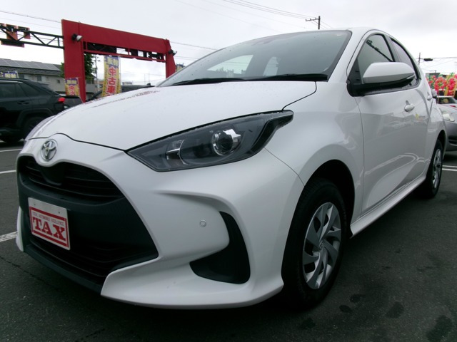 ヤリス1.5 ハイブリッド X E-Four 4WD