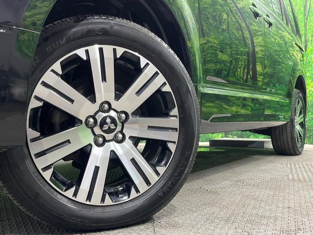 �y����18�C���`�A���~�z�C�[���z�O�ςɃ}�b�`���������A���~�z�C�[���𑕒����Ă���܂��B�e��ЊO�A���~�z�C�[����A�X�^�b�h���X�^�C�����戵�����Ă���܂��B���񂲑��k����������