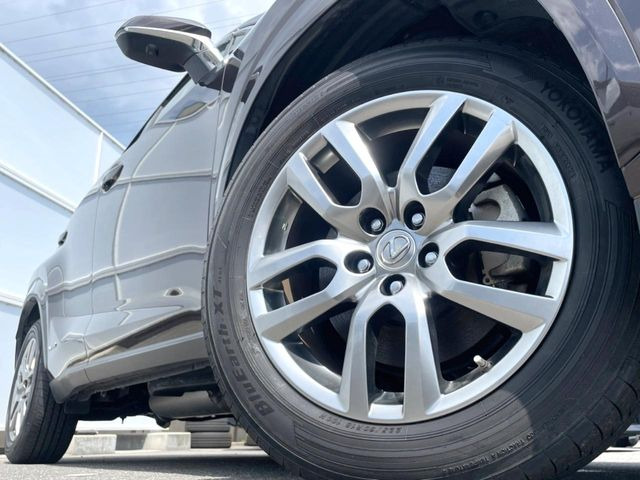 �y����18�C���`�A���~�z�C�[���z�O�ςɃ}�b�`���������A���~�z�C�[���𑕒����Ă���܂��B�e��ЊO�A���~�z�C�[����A�X�^�b�h���X�^�C�����戵�����Ă���܂��B���񂲑��k����������