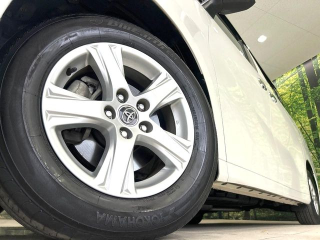 �y����16�C���`�A���~�z�C�[���z�O�ςɃ}�b�`���������A���~�z�C�[���𑕒����Ă���܂��B�e��ЊO�A���~�z�C�[����A�X�^�b�h���X�^�C�����戵�����Ă���܂��B���񂲑��k����������