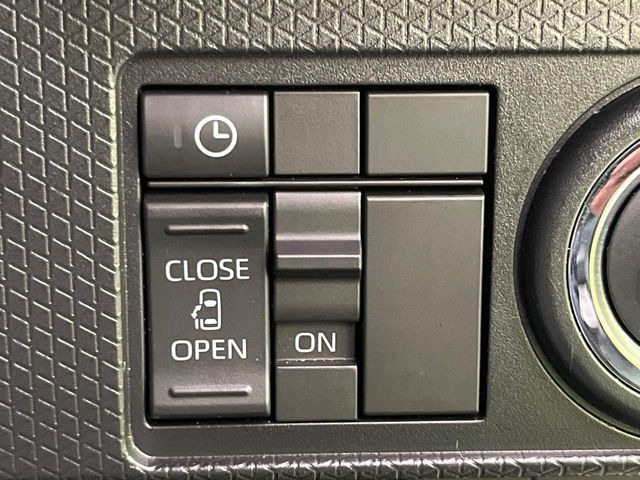 【パワースライドドア】スマートキーや運転席のスイッチでスライドドアの開閉が可能♪電動だから力を入れてドアを開ける必要が無く、小さいお子様でも、重い荷物を持っている時もラクに開け閉めできます♪