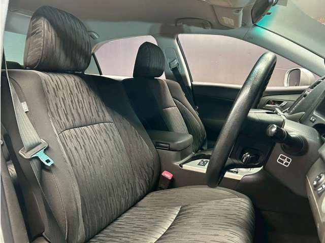 �^�]�Ȃ��L�X�Ƃ��Ă���^�]���₷�������������Ă��܂��������N���[�j���O�����{�ς݂ł��B