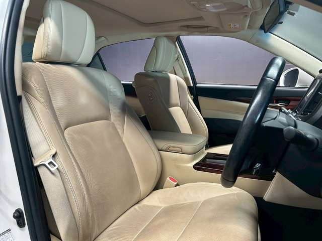 �^�]�Ȃ��L�X�Ƃ��Ă���^�]���₷�������������Ă��܂��������N���[�j���O�����{�ς݂ł��B