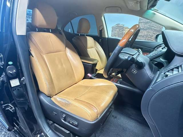 �^�]�Ȃ��L�X�Ƃ��Ă���^�]���₷�������������Ă��܂��������N���[�j���O�����{�ς݂ł��B