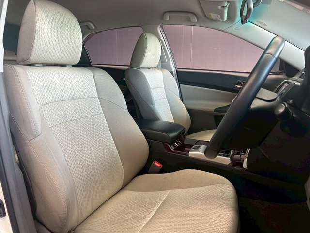 �^�]�Ȃ��L�X�Ƃ��Ă���^�]���₷�������������Ă��܂��������N���[�j���O�����{�ς݂ł��B