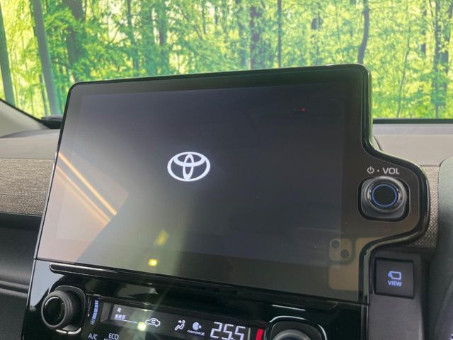 �y10�C���` �f�B�X�v���C�I�[�f�B�I�z���ʂ̃f�B�X�v���C��AppleCarPlay��AndroidAuto�����p�\�B�傫�ȉ�ʂŃX�}�z�i�r�A�v���������p���������܂���