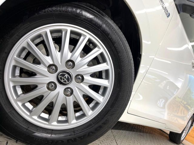 �y����15�C���`�A���~�z�C�[���z�O�ςɃ}�b�`���������A���~�z�C�[���𑕒����Ă���܂��B�e��ЊO�A���~�z�C�[����A�X�^�b�h���X�^�C�����戵�����Ă���܂��B���񂲑��k����������