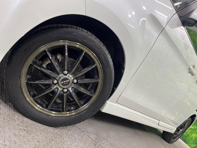 �y15�C���`�A���~�z�C�[���z�O�ςɃ}�b�`�����A���~�z�C�[���𑕒����Ă���܂��B�e��A���~�z�C�[����A�X�^�b�h���X�^�C�����戵�����Ă���܂��B���񂲑��k����������