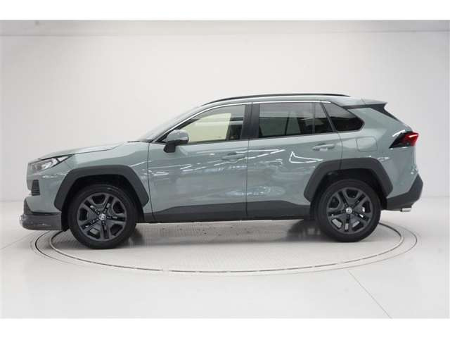 RAV42.0 アドベンチャー 4WD