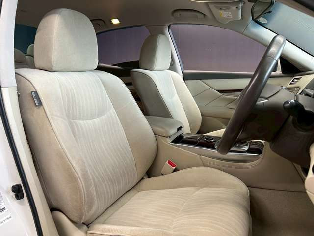 �^�]�Ȃ��L�X�Ƃ��Ă���^�]���₷�������������Ă��܂��������N���[�j���O�����{�ς݂ł��B